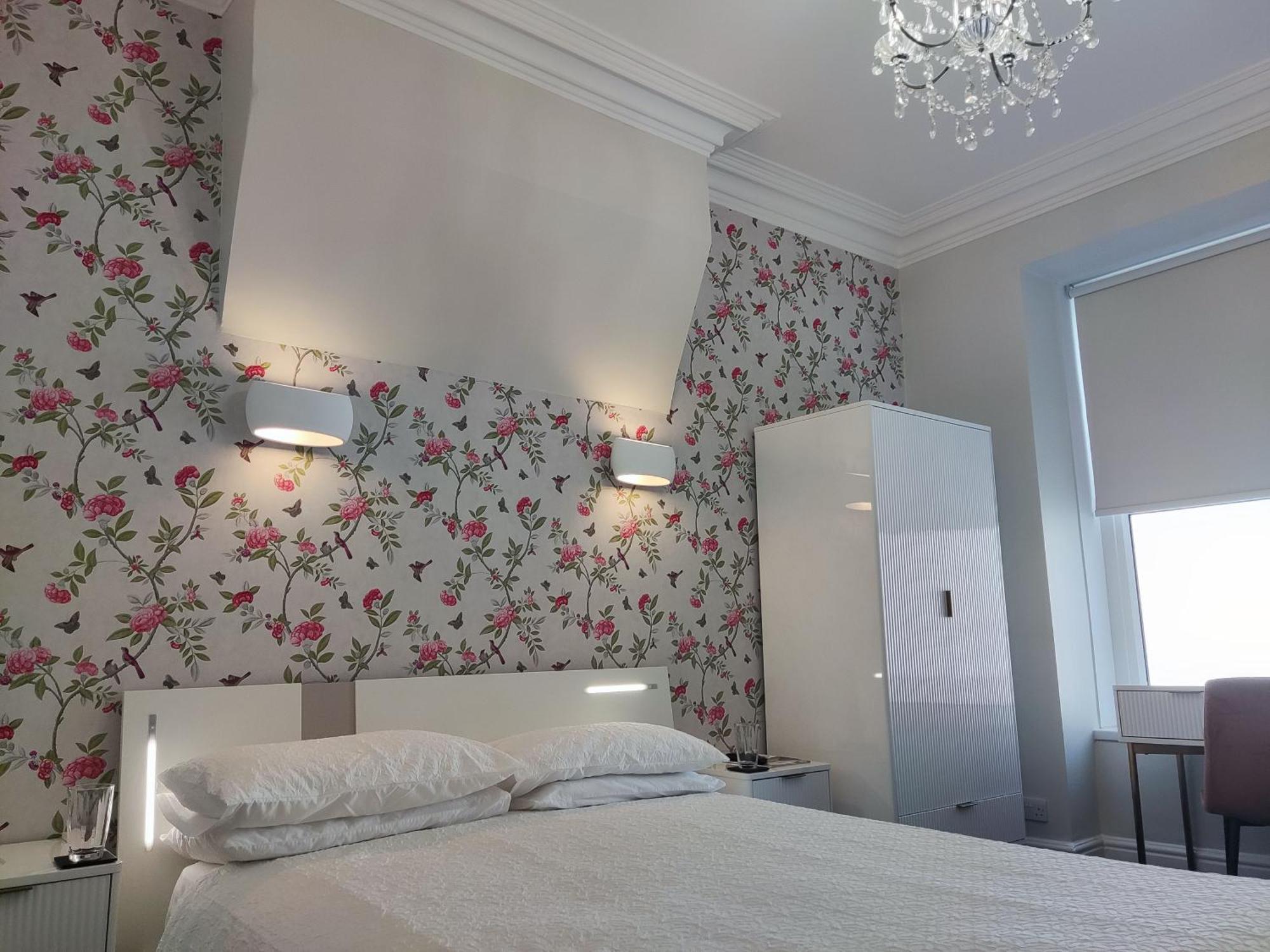 The Rosedene Hotel Llandudno Bagian luar foto