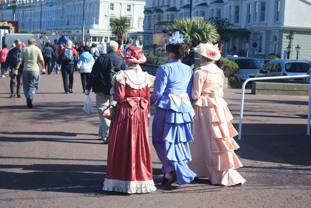 The Rosedene Hotel Llandudno Bagian luar foto